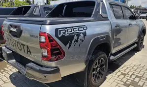 Toyota Hilux Revo Double Cab Deisel 2.8 AWD 2022 Silver