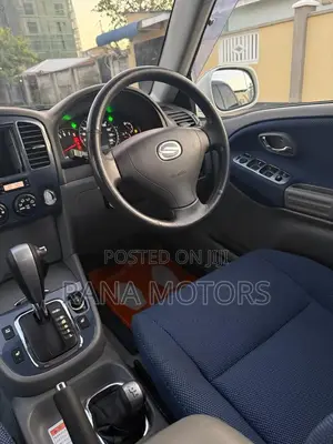 Suzuki Escudo 2003 Pearl