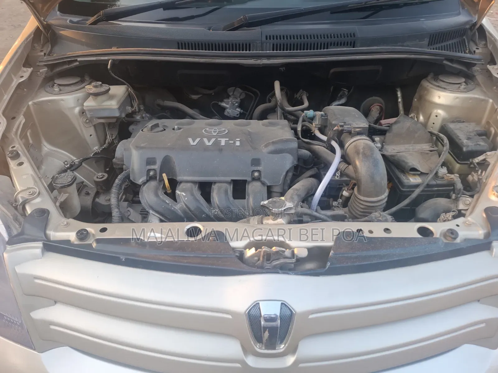 Toyota IST 2004 Gold