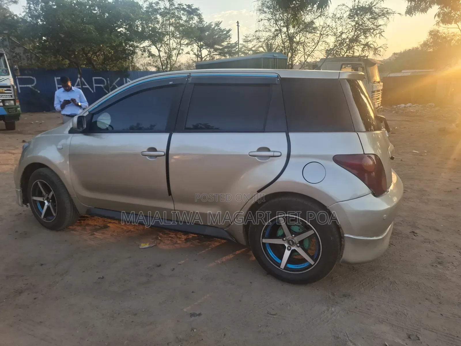Toyota IST 2004 Gold