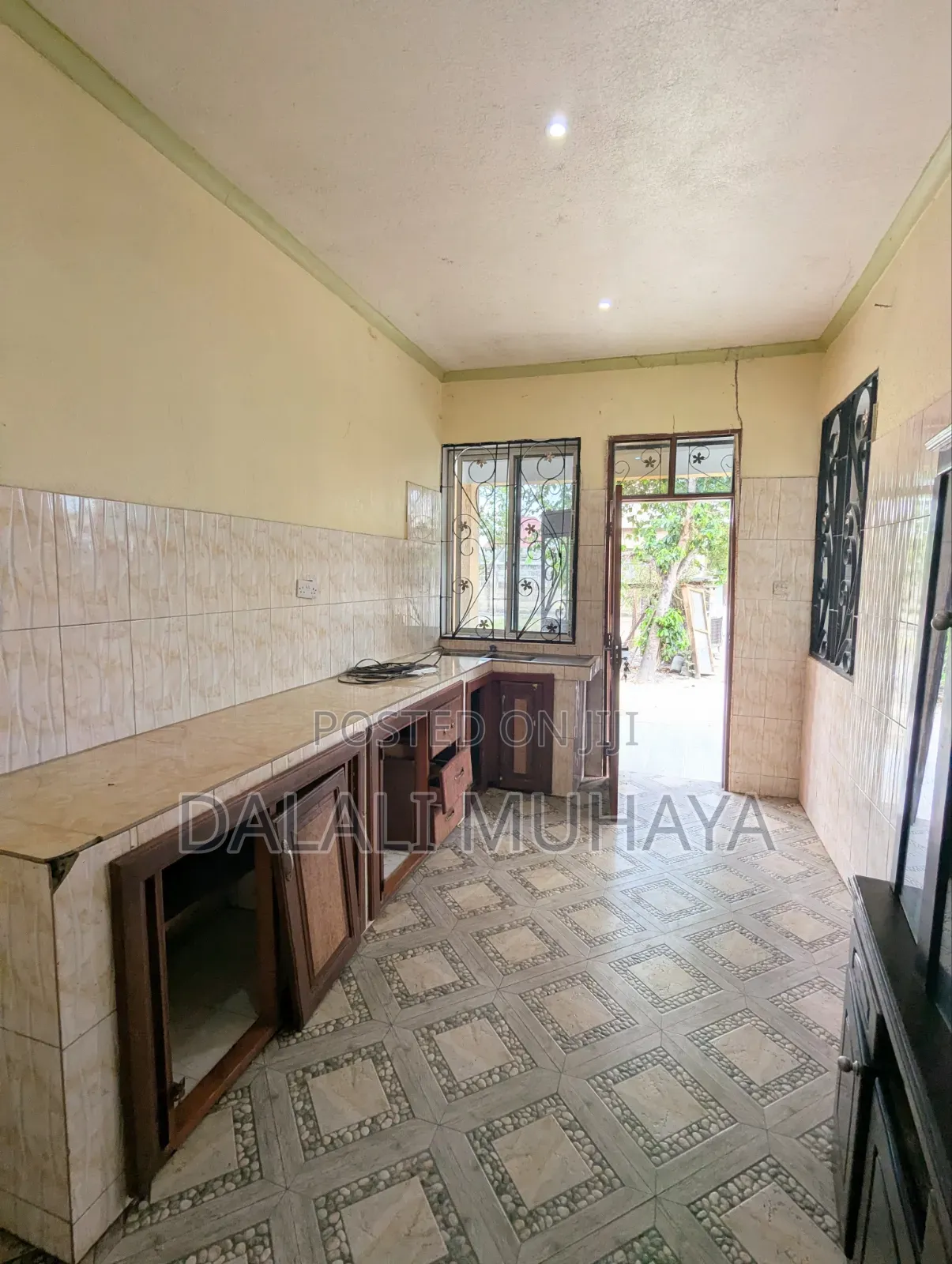 5bdrm House in Rada, Pugu for rent