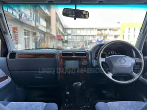 Toyota Land Cruiser Prado 2000 Silver