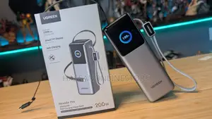 UGREEN 200W Power Bank 25000mAh Fast Charging Built-in Cable