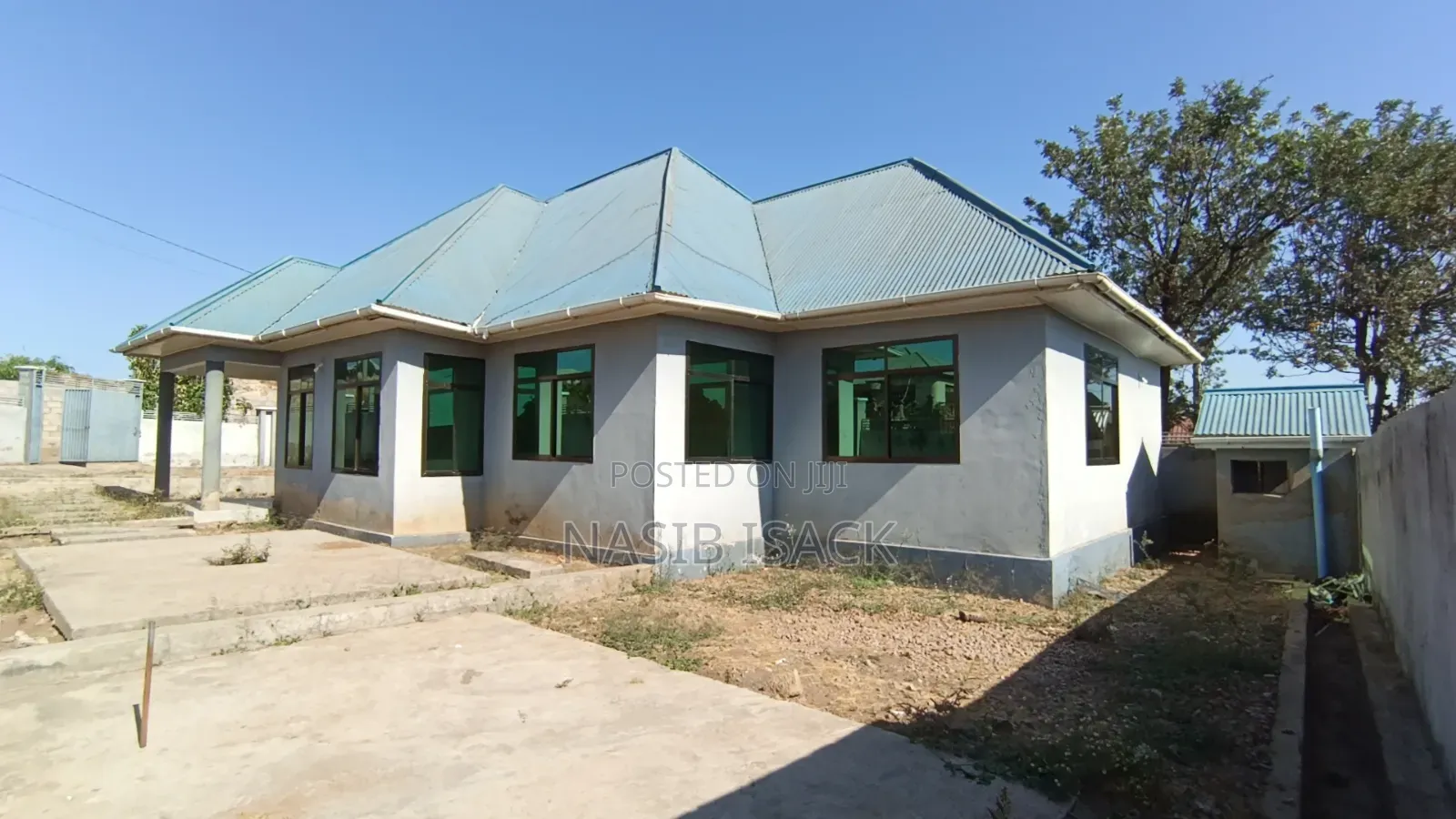 Furnished 3bdrm House in Buswelu for sale