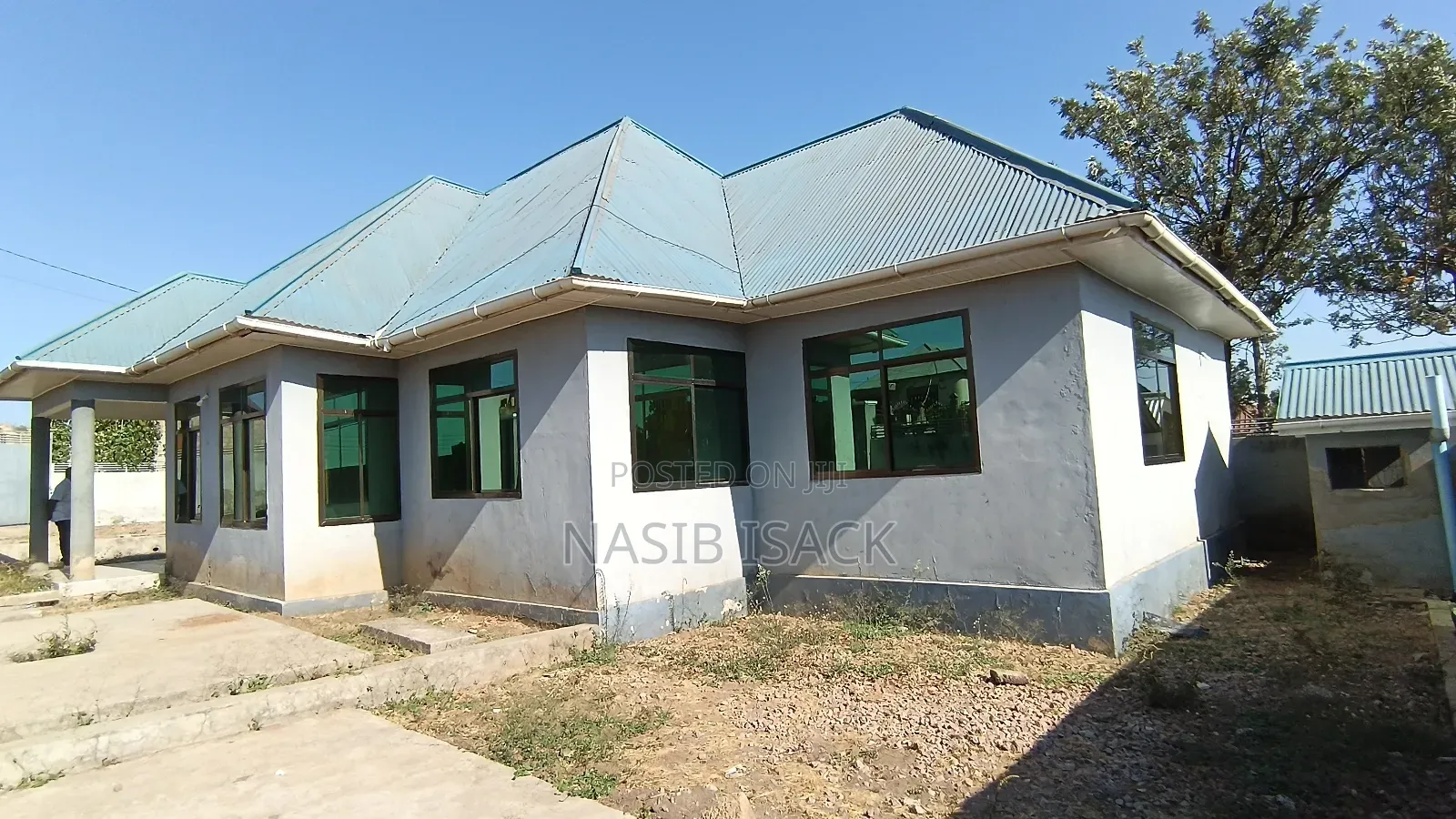 Furnished 3bdrm House in Buswelu for sale