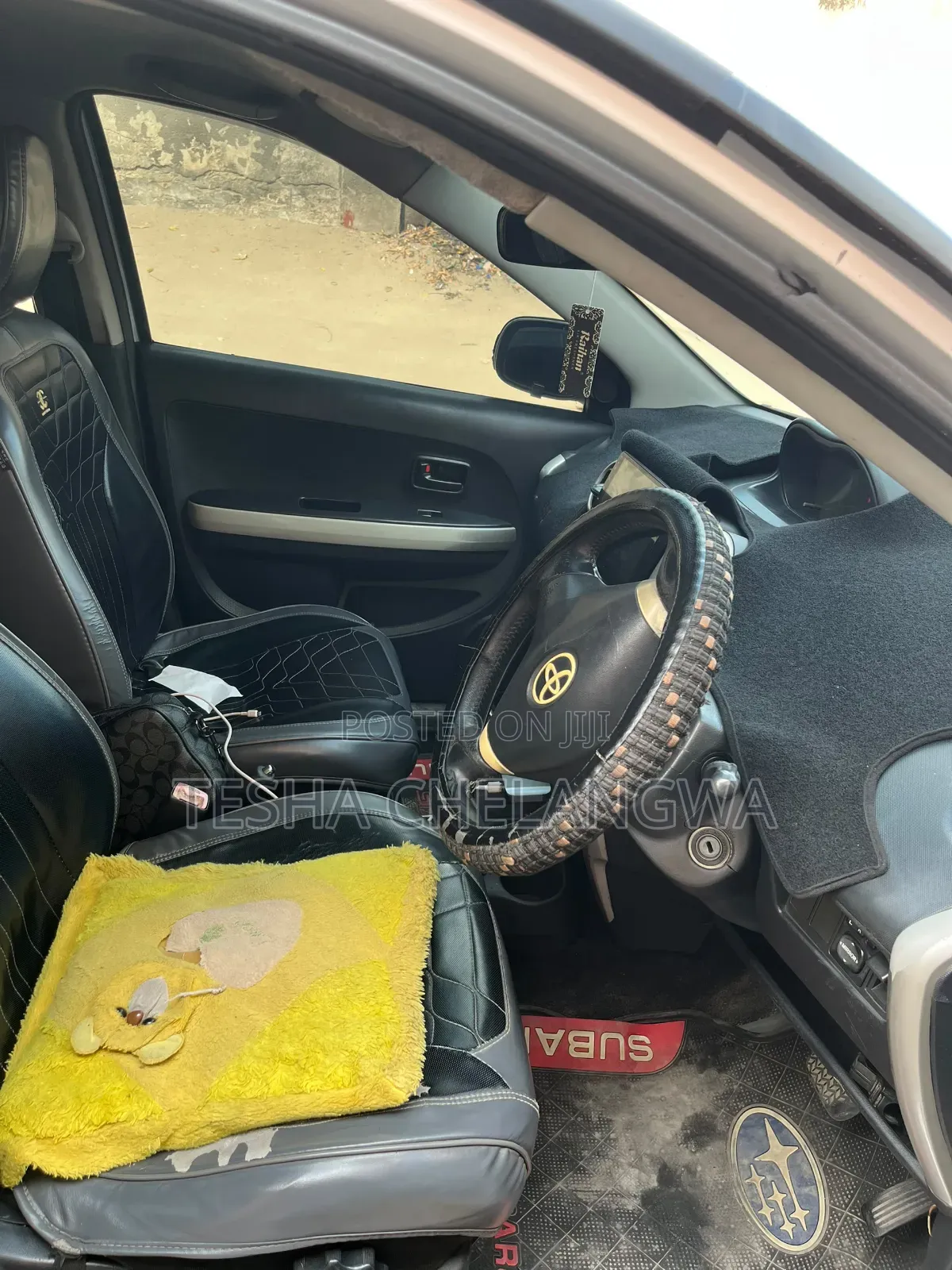 Toyota IST 2011 Silver