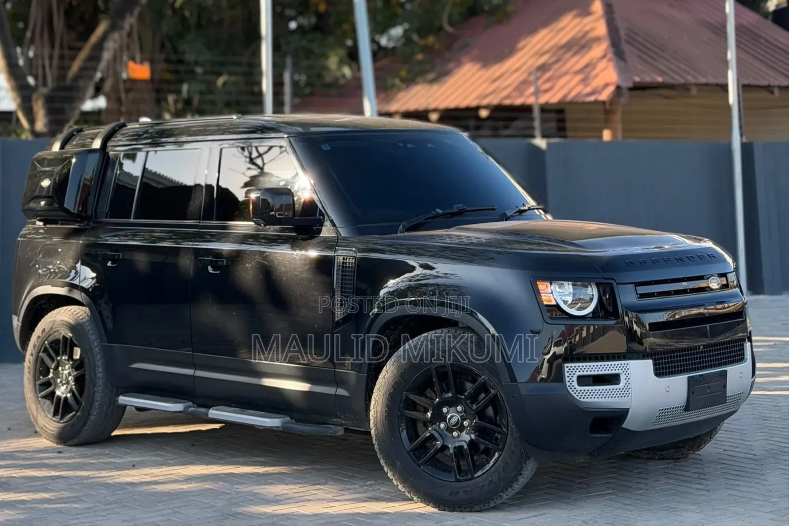 Land Rover Defender 2022 Black
