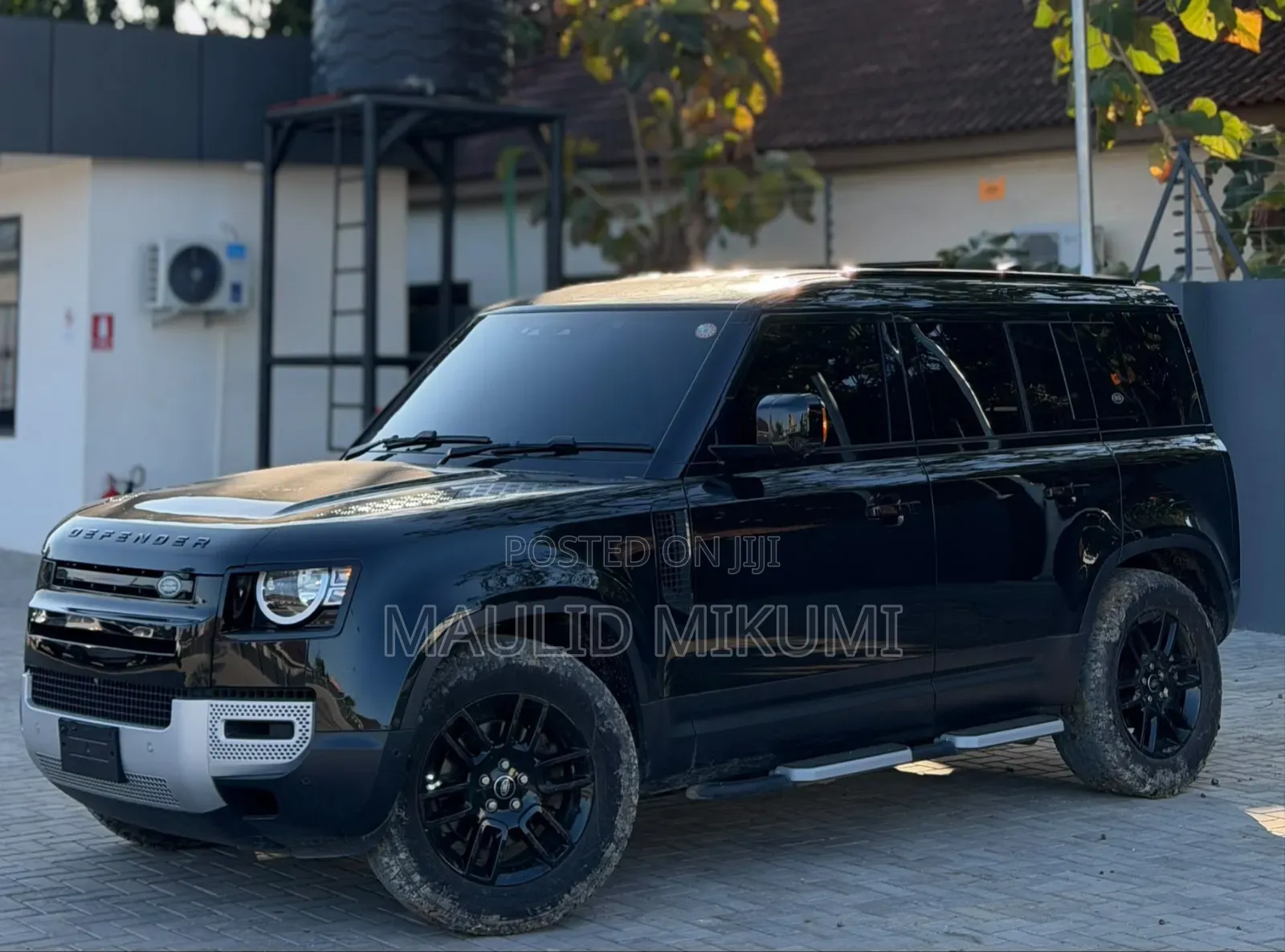 Land Rover Defender 2022 Black