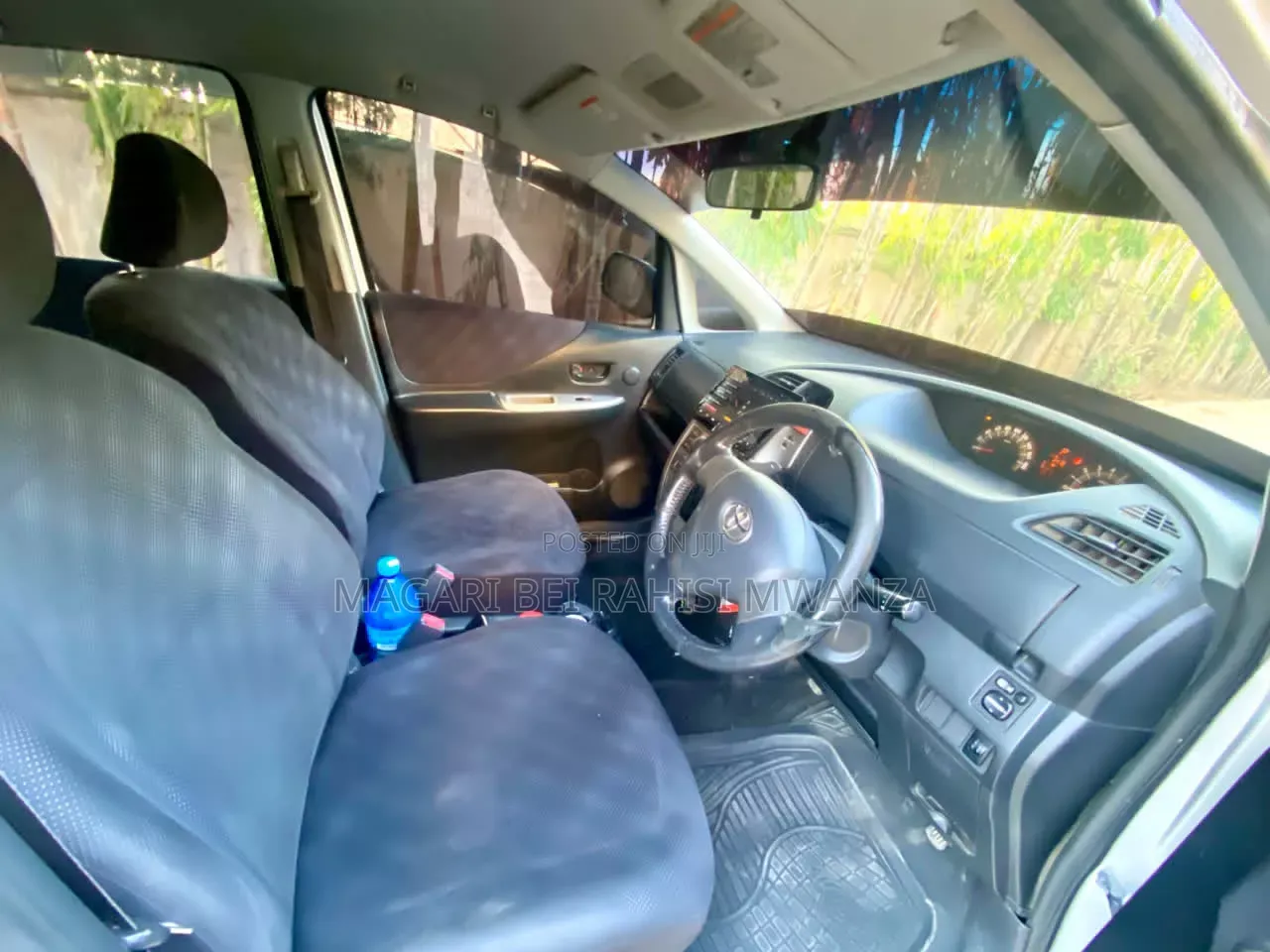 Toyota Ractis 2006 Silver