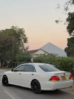 Toyota Crown 2007 White