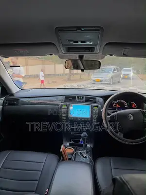 Toyota Crown 2007 White