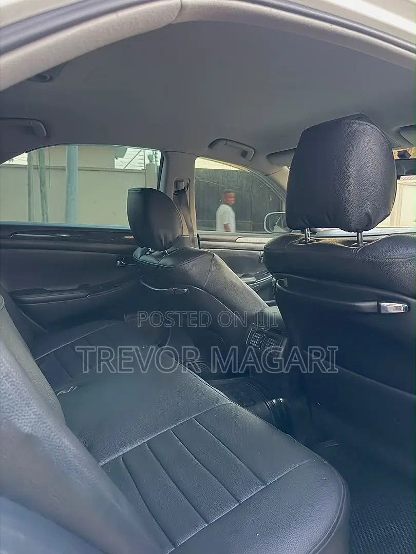 Toyota Crown 2007 White
