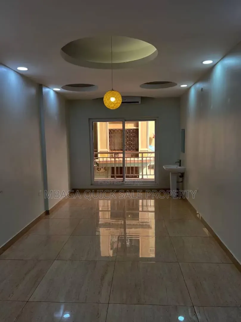 3bdrm Apartment in Upanga West for rent