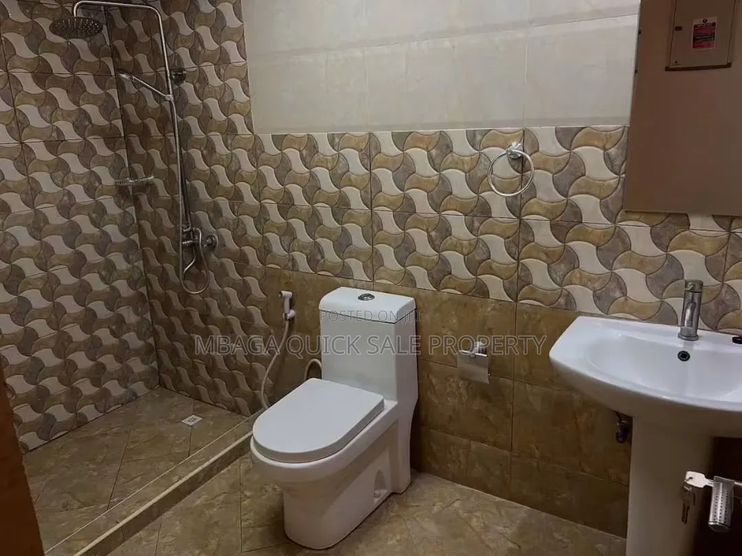 3bdrm Apartment in Upanga West for rent