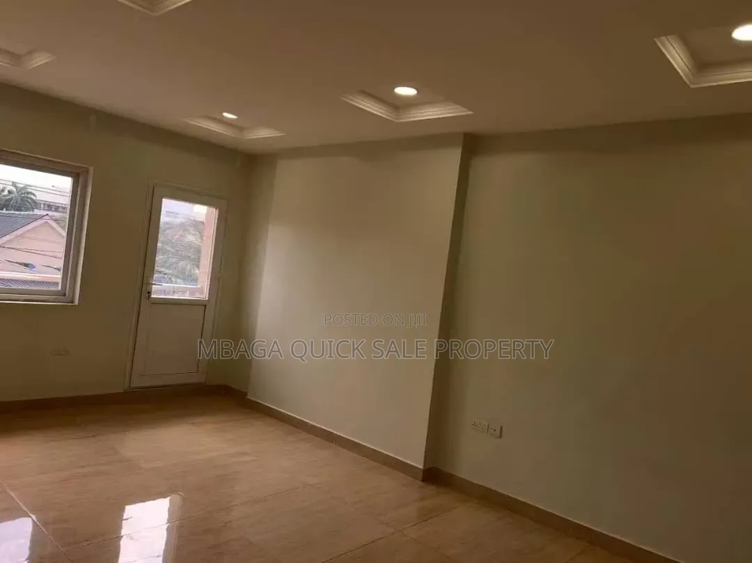 3bdrm Apartment in Upanga West for rent