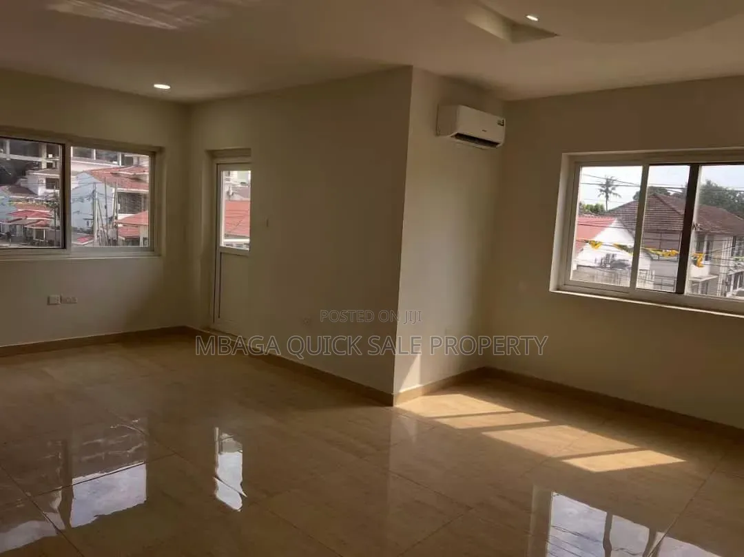 3bdrm Apartment in Upanga West for rent