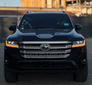 Toyota Land Cruiser 2023 Black