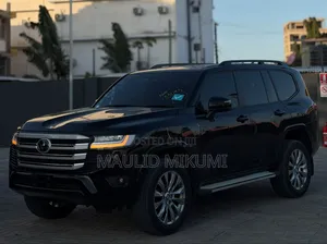 Toyota Land Cruiser 2023 Black