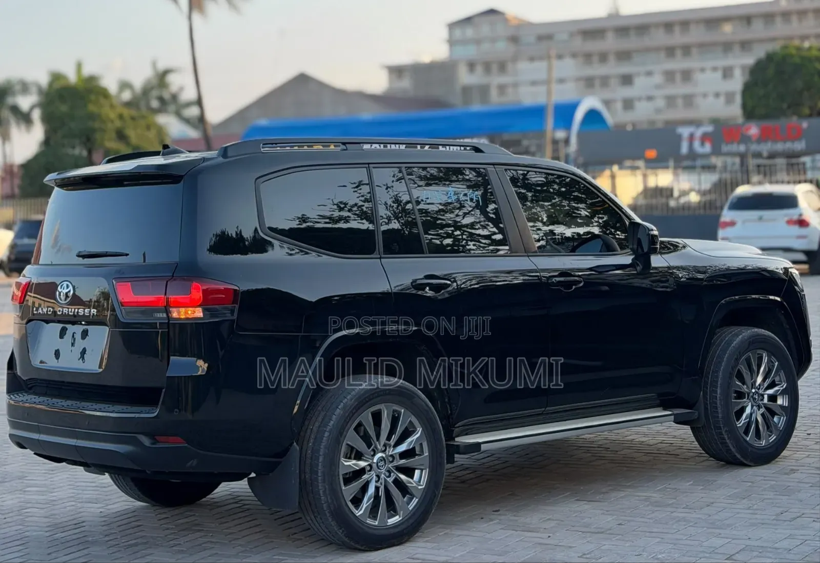 Toyota Land Cruiser 2023 Black