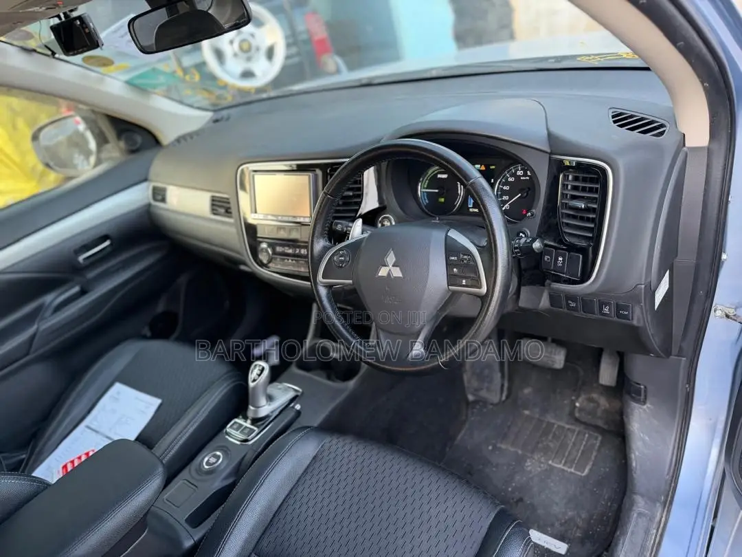 Mitsubishi Outlander 2.0 PHEV AWD 2013 Blue