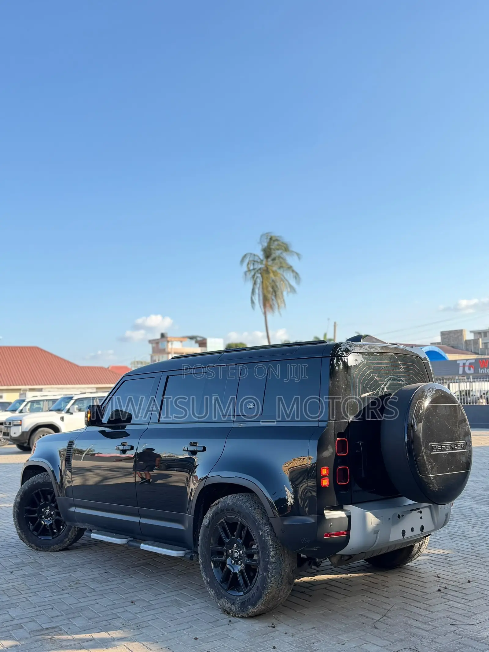 Land Rover Defender 2022 Black