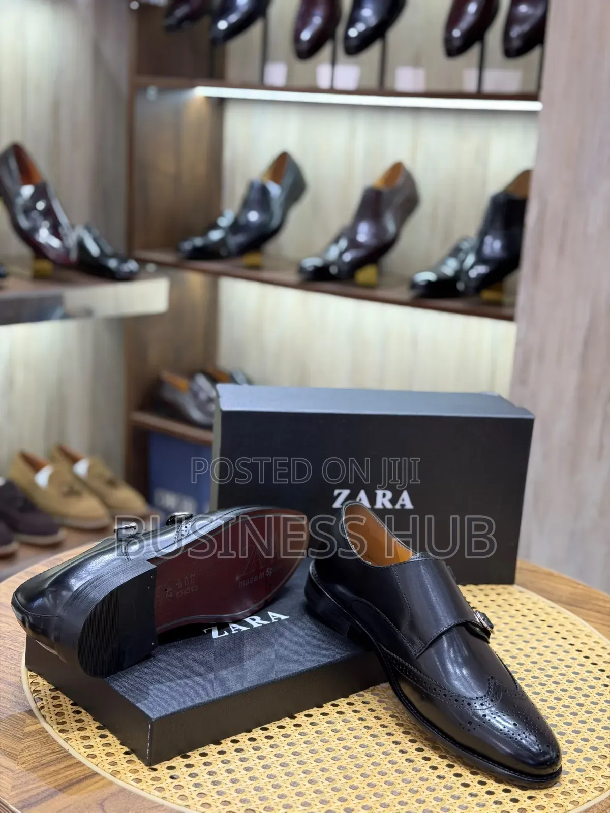 Brand Mocasin Black Chocolate