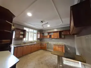 5bdrm House in Oyster Bay for rent