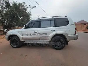 Toyota Land Cruiser Prado 1999 White