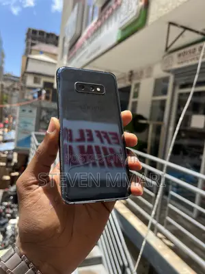 Samsung Galaxy S10e 256 GB Blue