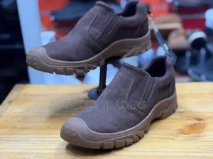 Low Caterpillar (CAT) Slip-on Leather Casual Shoes