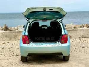 Toyota IST 2003 Blue