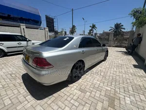Toyota Crown 2004 Silver