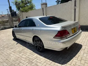 Toyota Crown 2004 Silver