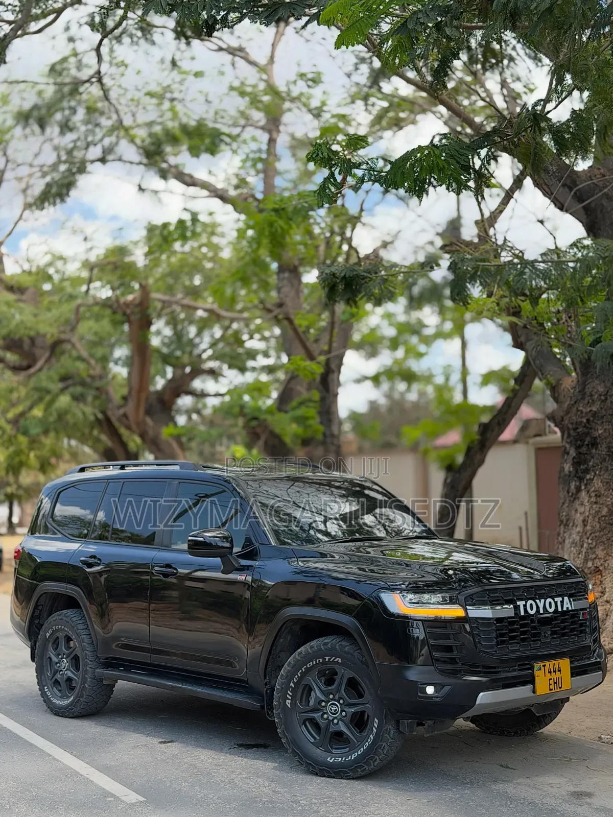 Toyota Land Cruiser LC300 2024 Matt Black
