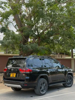 Toyota Land Cruiser LC300 2024 Matt Black