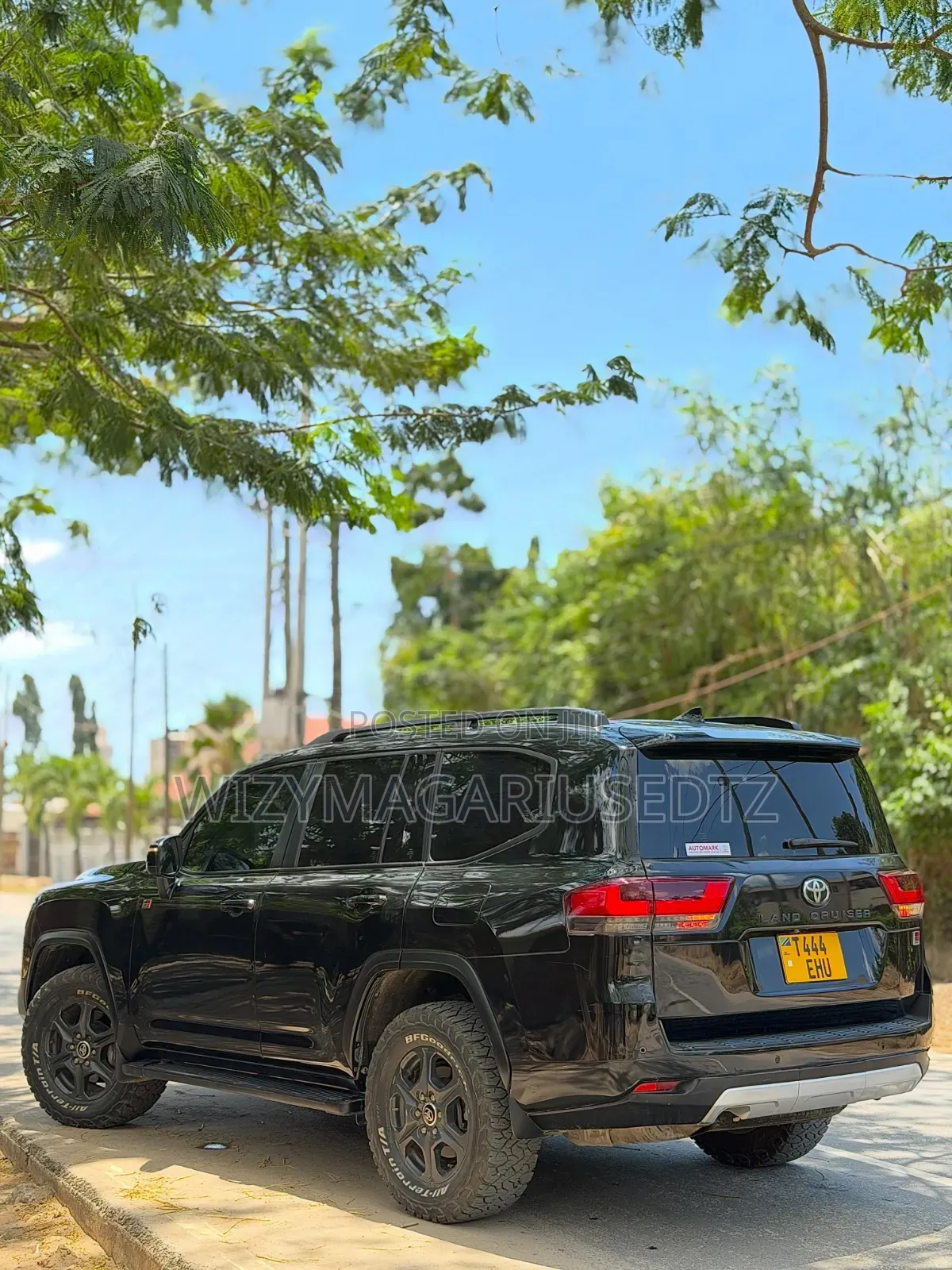 Toyota Land Cruiser LC300 2024 Matt Black