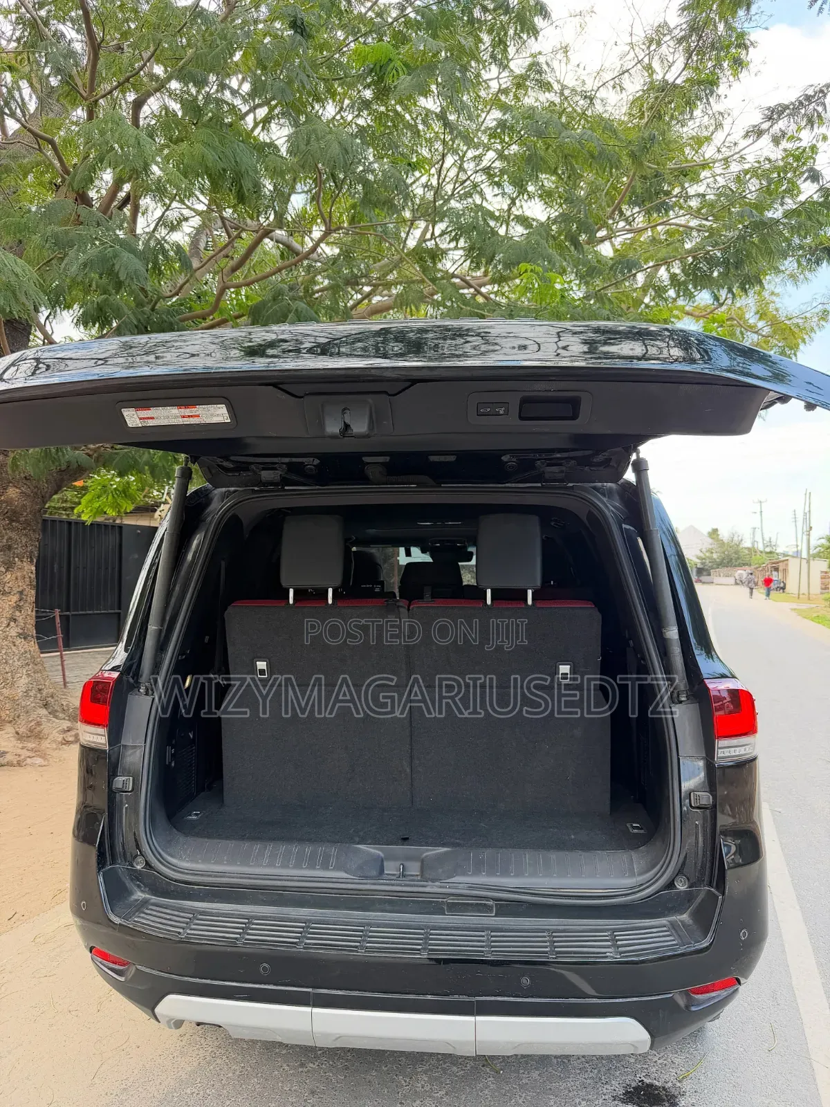 Toyota Land Cruiser LC300 2024 Matt Black
