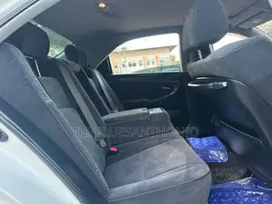 Toyota Crown 2006 Pearl
