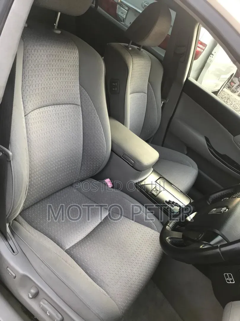 Toyota Alphard 2006 Silver