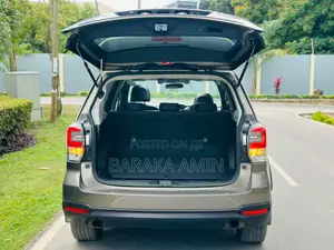 Subaru Forester 2.0XT Premium AWD 2016 Gold