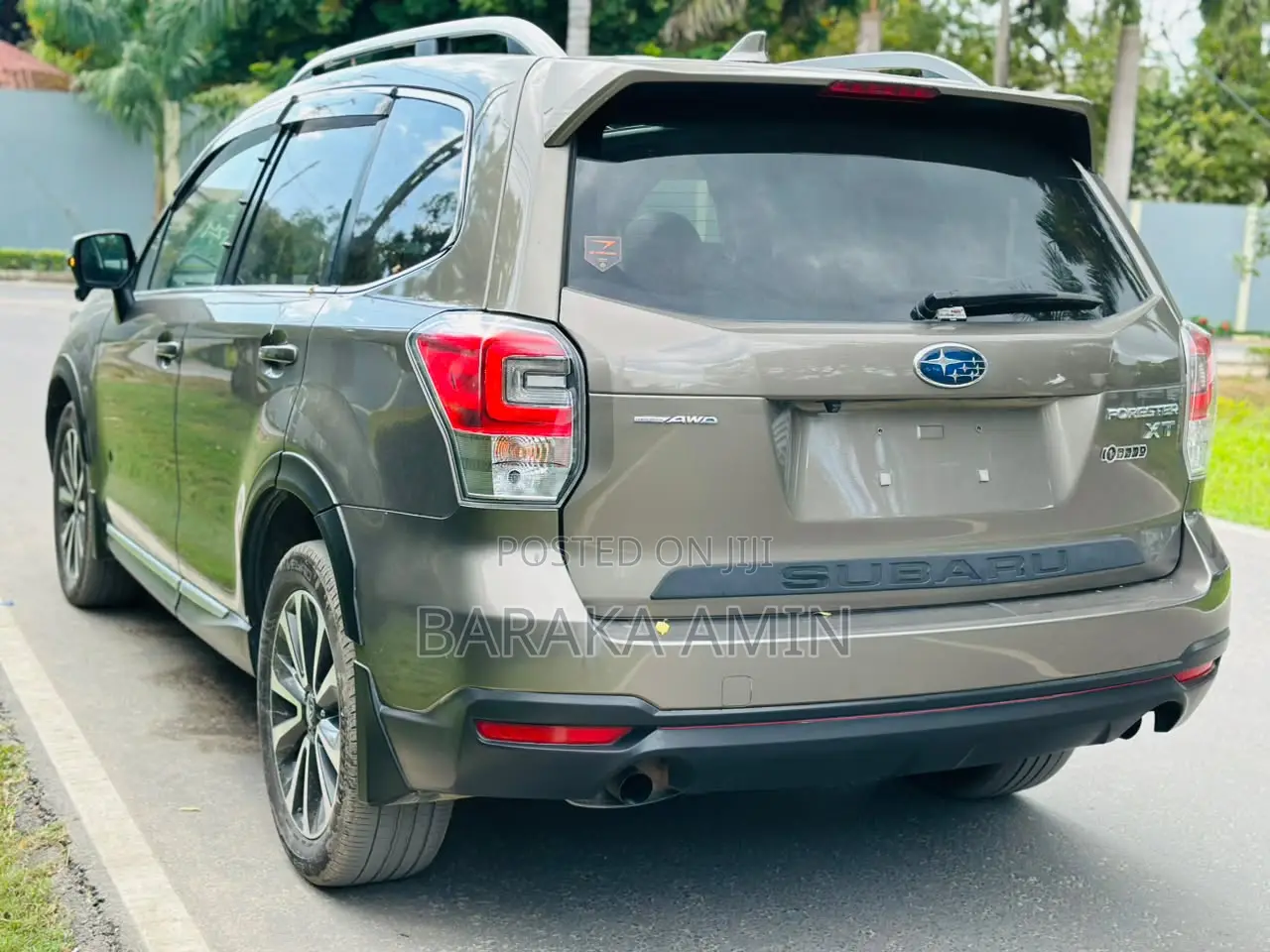 Subaru Forester 2.0XT Premium AWD 2016 Gold