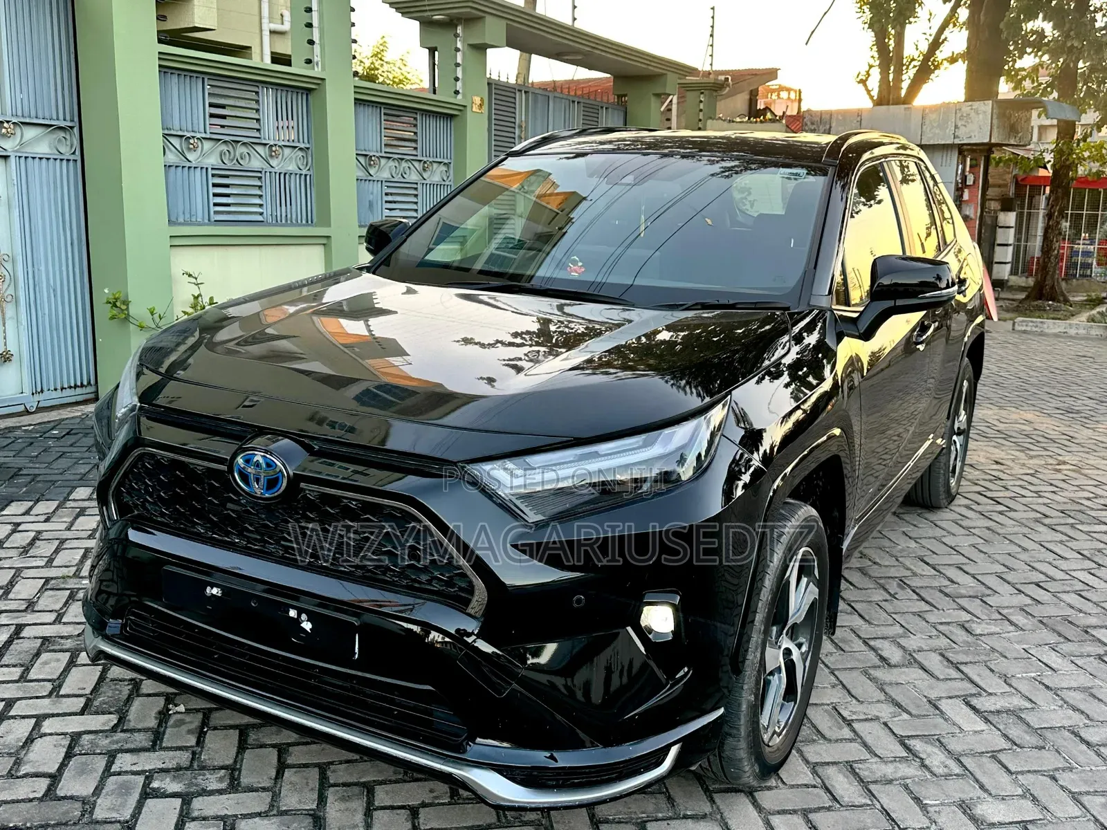 Toyota RAV4 Limited AWD 2023 Matt Black