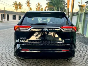 Toyota RAV4 Limited AWD 2023 Matt Black