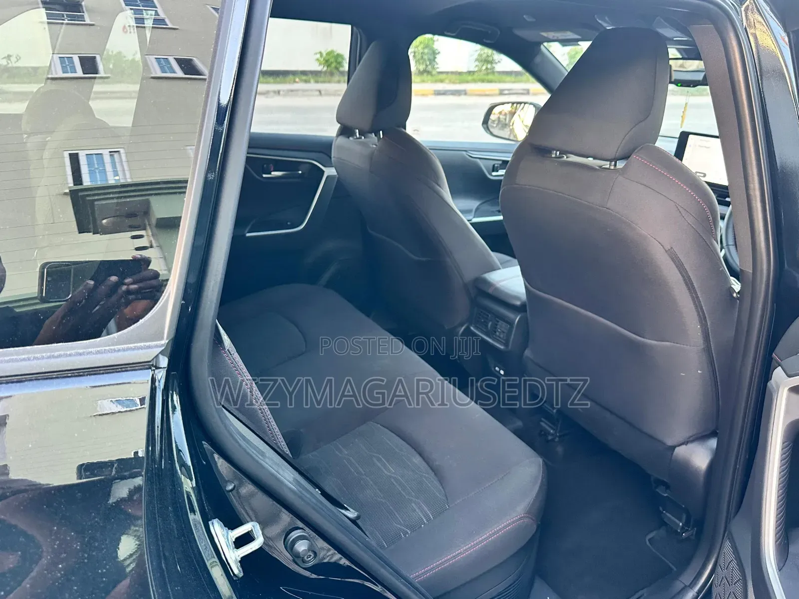 Toyota RAV4 Limited AWD 2023 Matt Black
