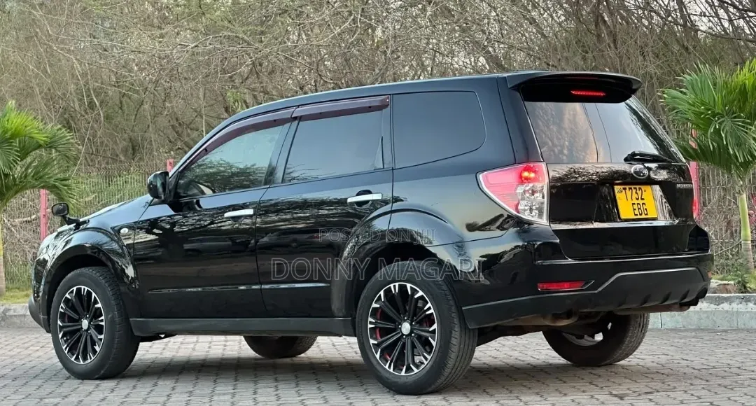 Subaru Forester 2010 Black