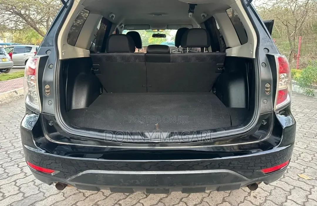 Subaru Forester 2010 Black