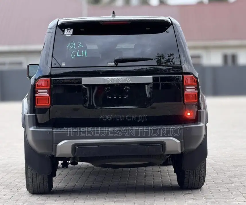 Toyota Land Cruiser Prado 2025 Black