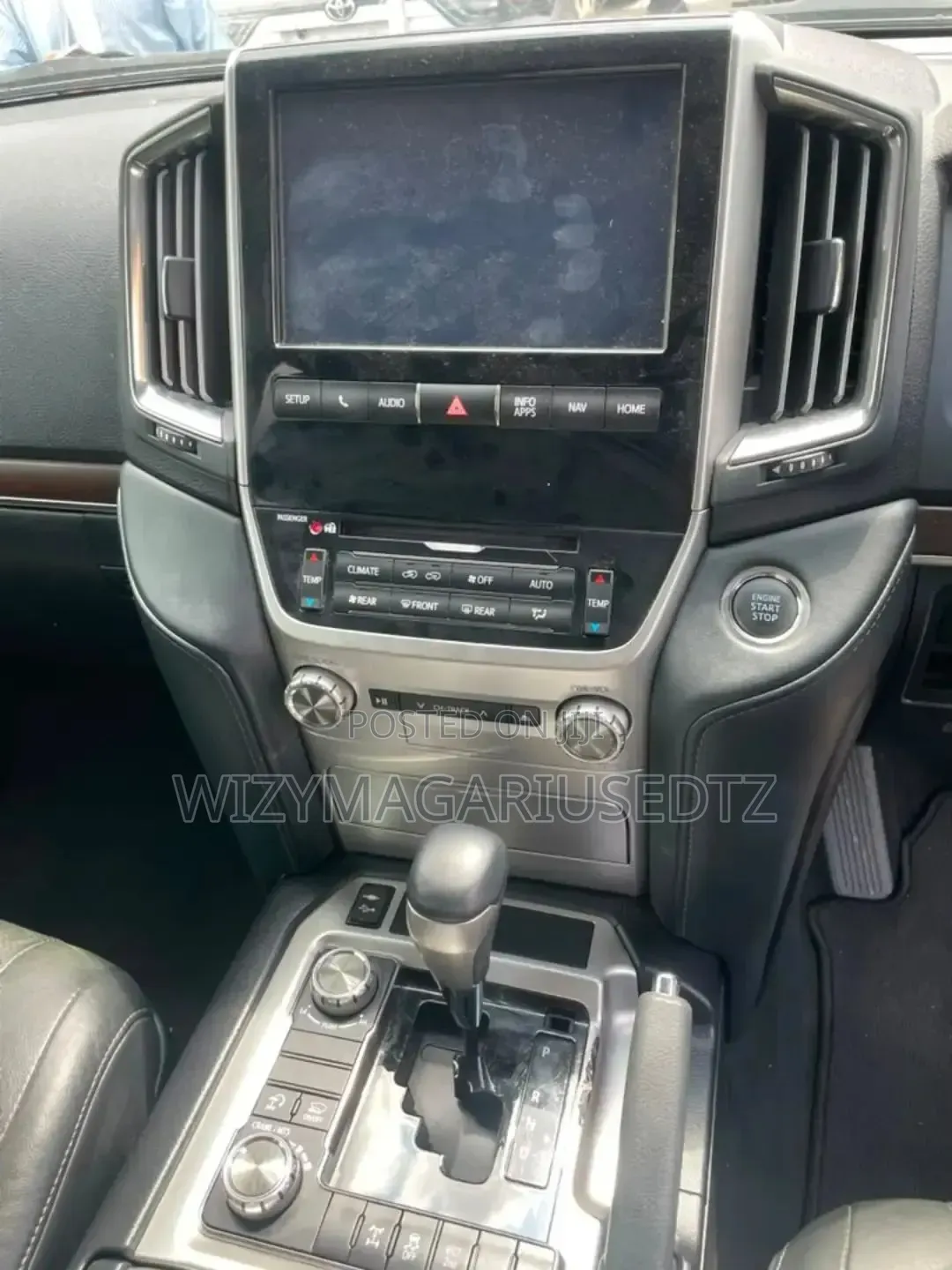 Toyota Land Cruiser 4.5 V8 VXR 2019 Gray