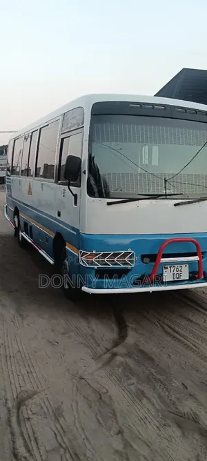 Nissan Civilian 2003 White