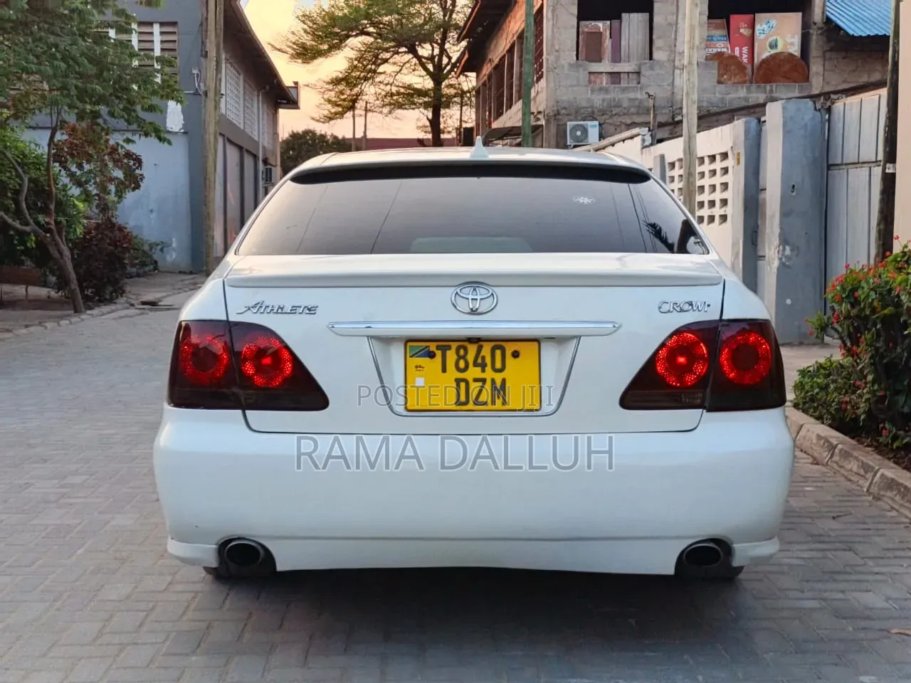 Toyota Crown 2004 White